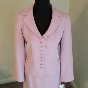 Women's Suit 8 P